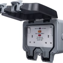 BG Electrical WP22RCD-01 Double Weatherproof Outdoor Switched Power Socket with Latching RCD, IP66 Rated, 13 Amp