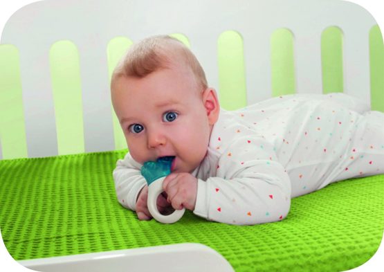 MAM Mini Cooler & Clip, Cooling Component Comforts Teething Babies, Sensitive Gums Massaged by Baby Ring, Long Range Reaches All Baby Teeth, Suitable for 0-3 Years, Blue - Image 4