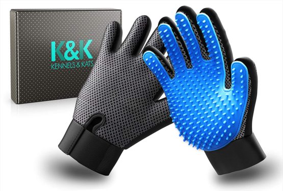 New Version Pet Grooming Gloves, Premium DeShedding Glove for Easy, Mess-Free Grooming of Cats, Dogs, Rabbits and Horses with Long/Short/Curly Fur