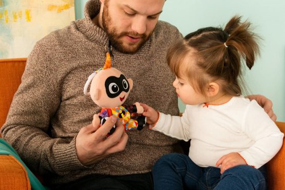Lamaze Disney Incredibles Clip and Go, Jack - Image 2