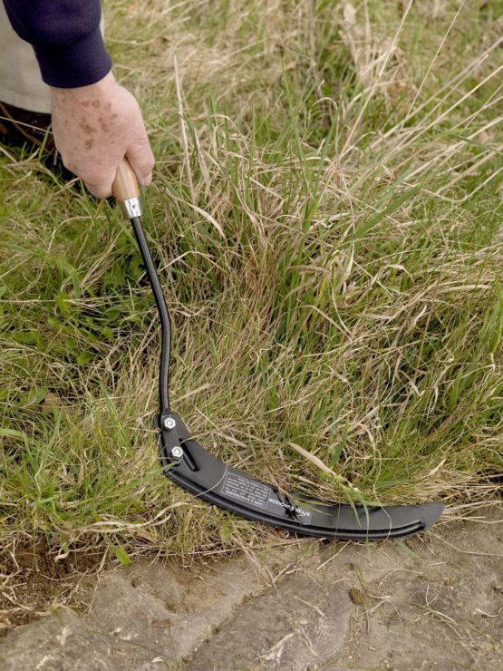 Spear and Jackson 4731SL Razorsharp Little Giant Grass Scythette - Image 2