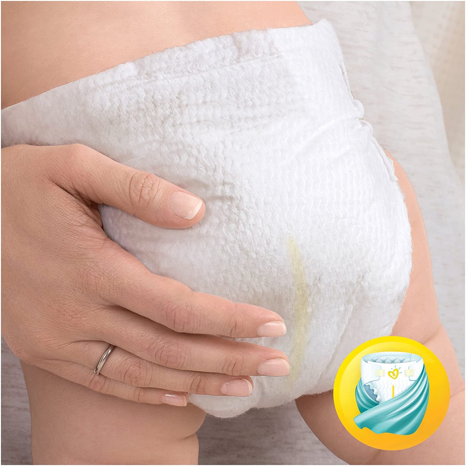 PAMPERS New Baby size 0 (1-2,5 kg) - Pack of 24 nappies, Blue - Image 3