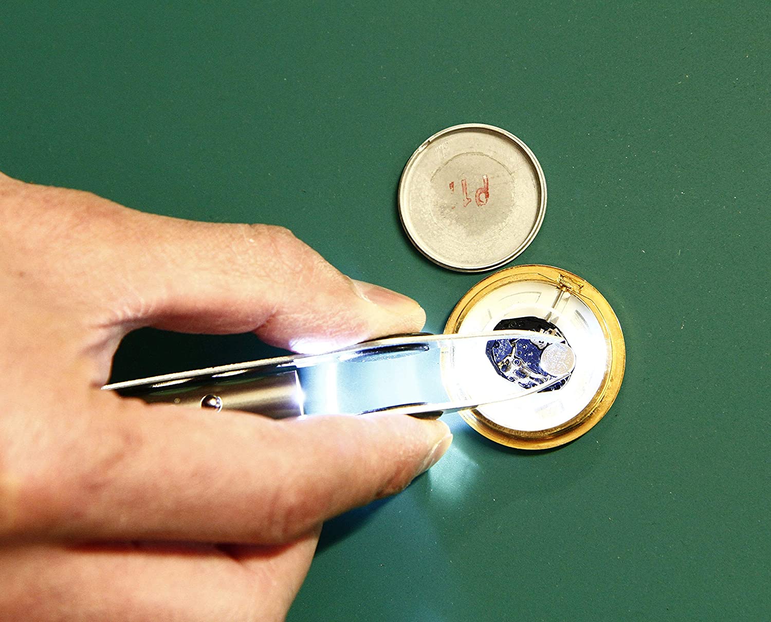 Rolson 59110 Tweezers with LED Light, Silver, 95mm - Image 4