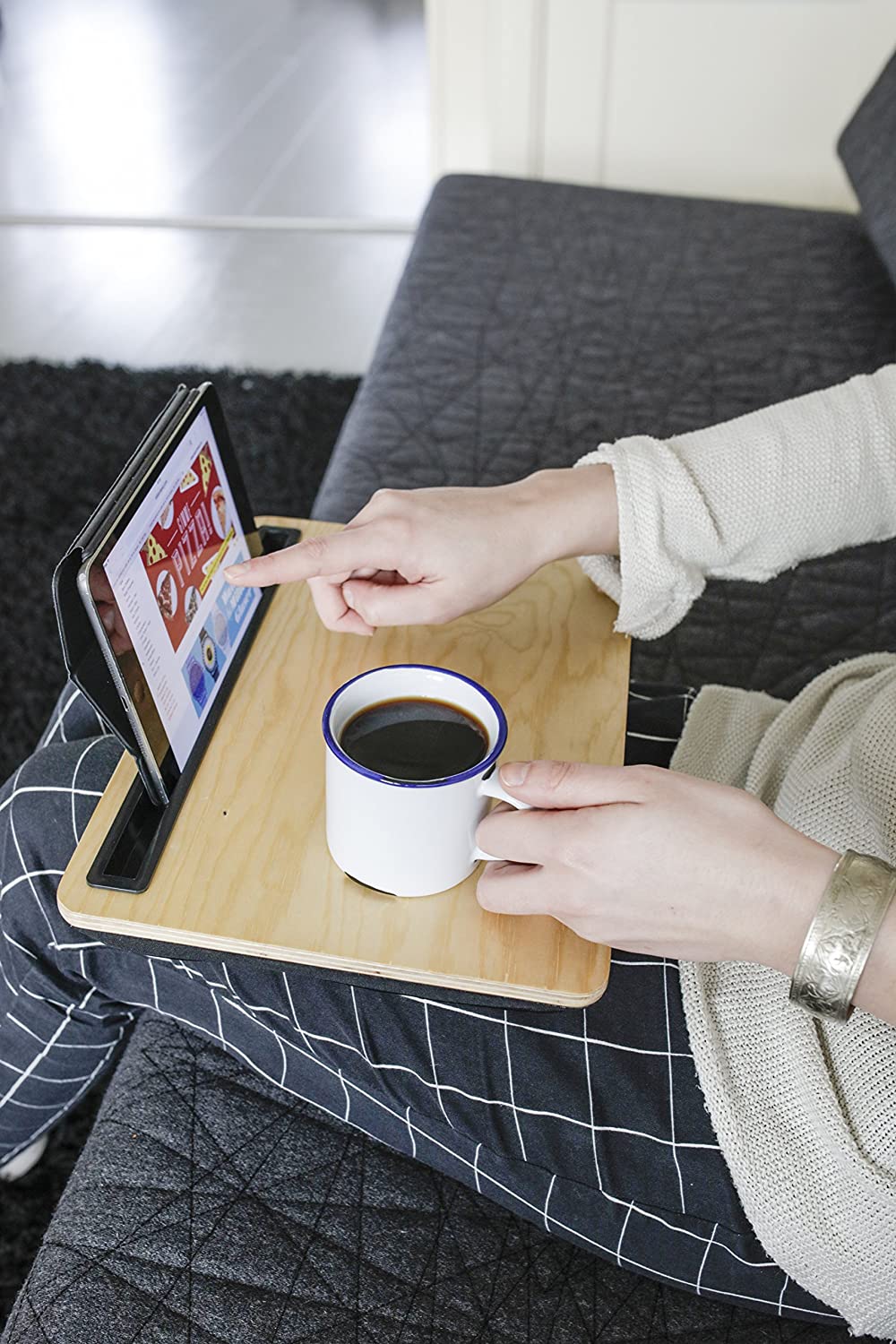 Kikkerland iBed Lap Desk, Tablet, for On A Bed In A Plane, While You Eat, Maximum Comfort, Wood US039W - Image 3
