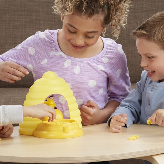 Hasbro B53551020 Ele Fun and Friends Beehive Surprise Game - Image 2