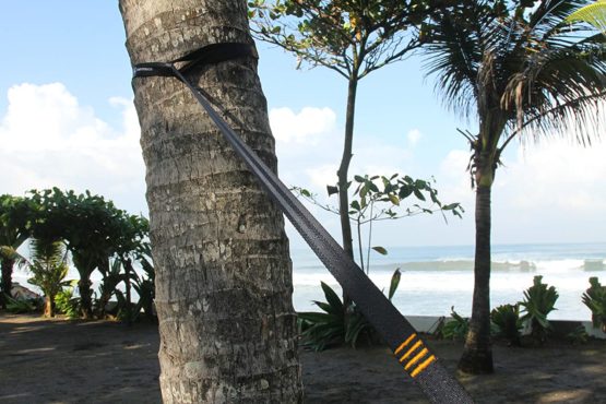 Ticket to the Moon Fair Trade, Handmade & Lightweight Hammock Suspensions- Ropes, Tree-Friendly (Moon-) straps for Tree-Friendly Installation [2 Pcs x 2.5-3.4m, 90g-300g] incl. Fastening Loops for Smooth Handling, Breaking Load <700-800kg, In- and Outdoor, 10Y. Warranty - Image 3