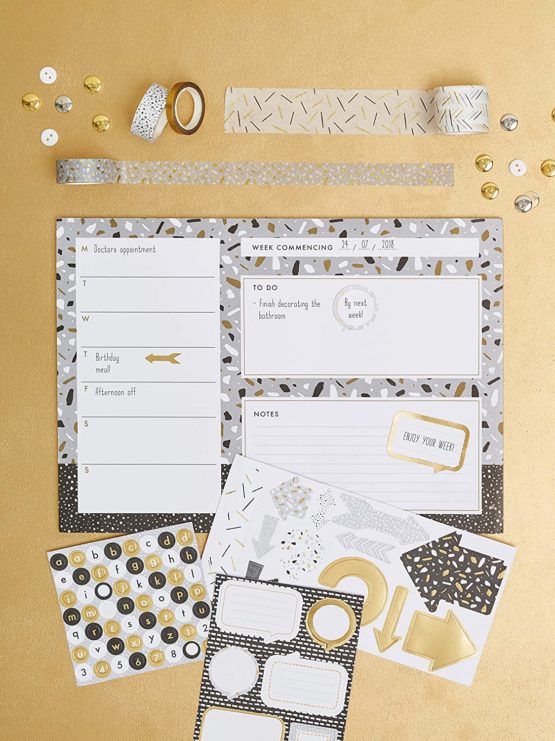docrafts NOT 101128 A4 Noteworthy Metallic Mono Desk Pad - Image 2