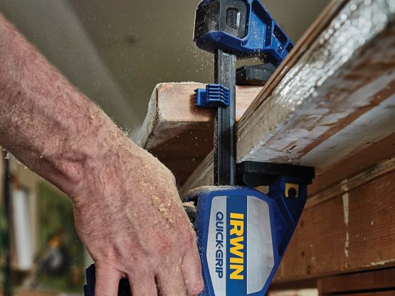 Quick-Grip 10505943 IRWIN QUICK-GRIP 300mm (12") Heavy-Duty Bar Clamp/Spreader - Image 2