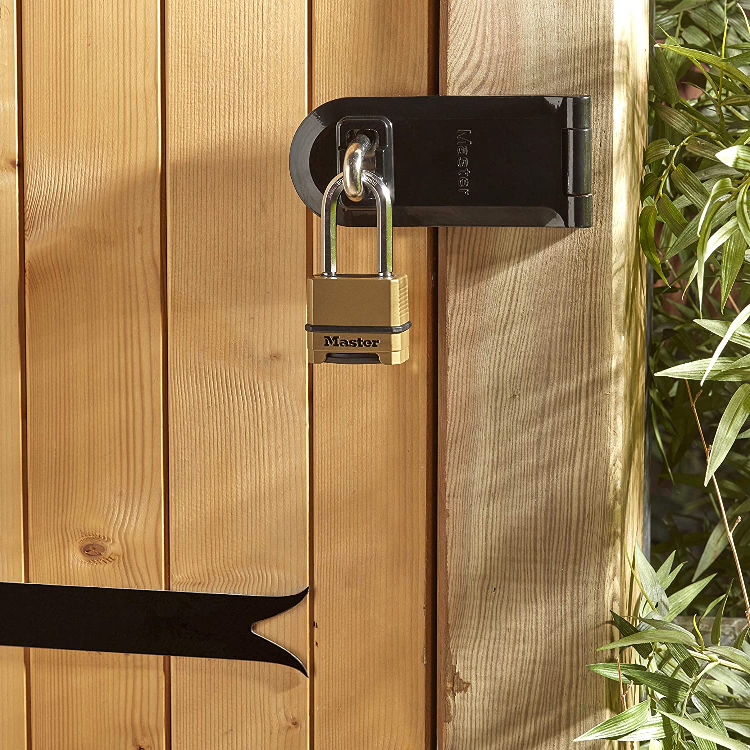 MASTER LOCK High Security Padlock, Security Level 9/10, Outdoor, Combination, Zinc, Weatherproof, XLong Shackle - Image 2