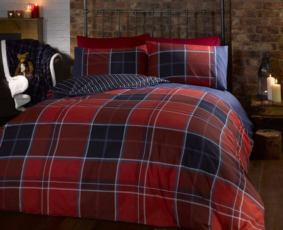 Argyle Double Quilt Duvet Cover and 2 Pillowcase Reversible Bedding Bed Set, Tartan Check - Red