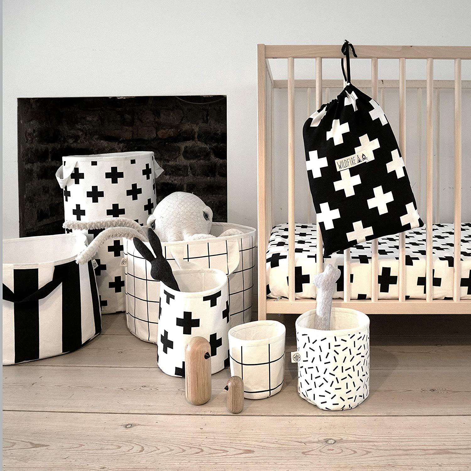 WILDFIRE Shallow Storage Bag in Stripe Black Handles - Image 3