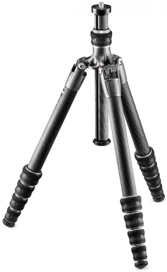 Gitzo GT0545T Traveler Tripod - Super-Compact, Foldable and Incredibly Light, with Short Column Included for Ground Level Shoots, Series 0-4 Sections, Carbon Fibre - Image 2