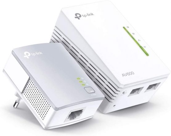 TP-LINK TL-WPA4220KIT AV600 Powerline 300 M Wi-Fi Extender/Wi-Fi Booster/Hotspot with Two Ethernet Ports, Starter Kit/Twin Pack (Easy Configuration, Wi-Fi Clone for Smartphone/Tablets/Laptop)