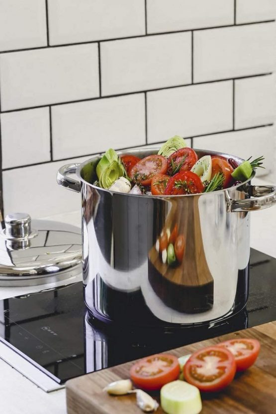 MasterClass MCSTPOT24 Induction-Safe Stainless Steel Stock Pot With Lid, Silver, 8.5 Litre, 24 cm - Image 2