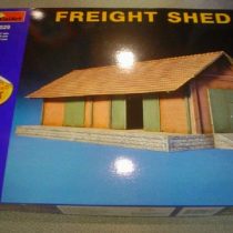 MiniArt 1:72 Scale Freight Shed Plastic Model Kit