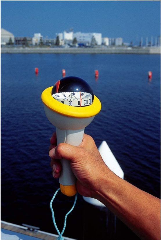 Plastimo Iris 100 Handheld Compass - Image 4