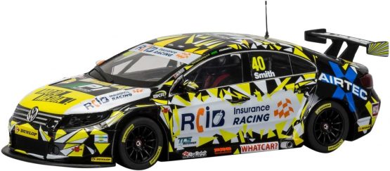 Scalextric C3864 Volkswagen BTCC VW Passat, Aron Smith Car