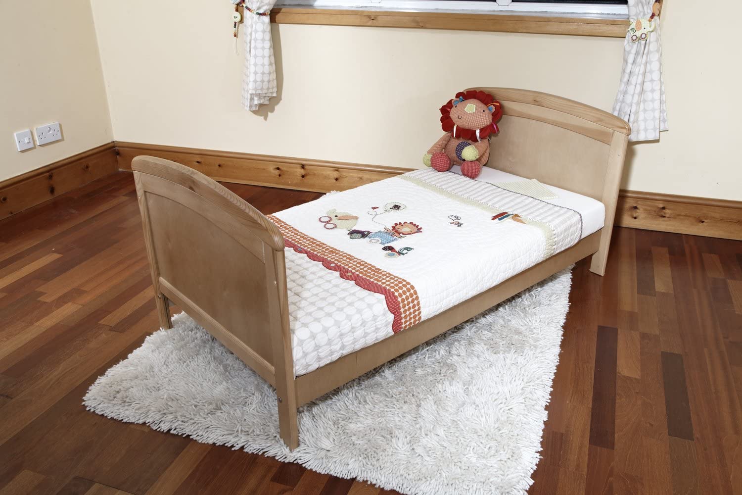 Penelope Luxury COT Bed & Safety Foam Mattress & Changer Country Pine