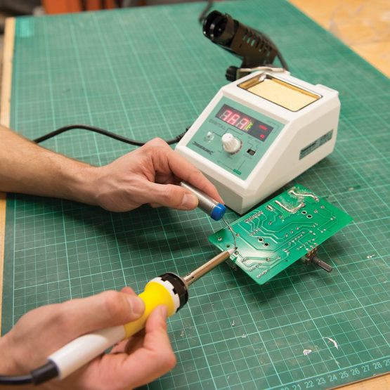 Silverline 265829 Soldering Station 48 W - Image 3