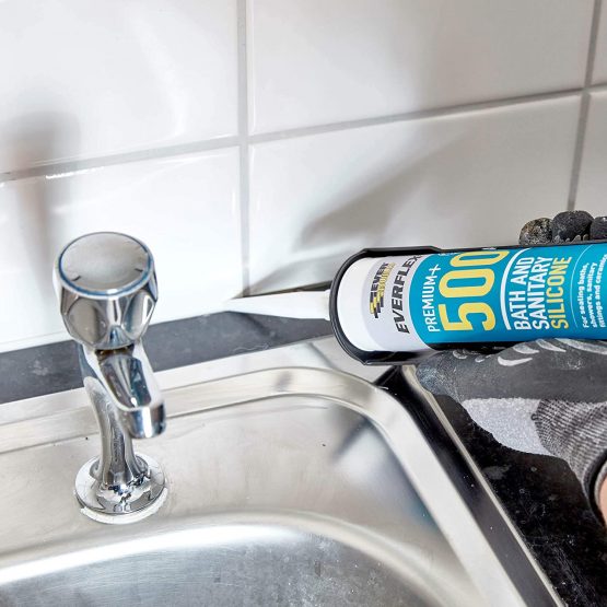 Everbuild Everflex 500 Bath and Sanitary Silicone, Anti-Fungal Silicone Sealant, White, 295 ml - Image 2