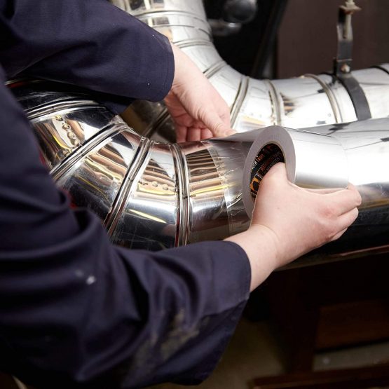 Everbuild EVB2ALUM100 Mammoth Aluminium Tape, Heat and Light Reflective Tape, Silver, 100 mm x 45 m - Image 2