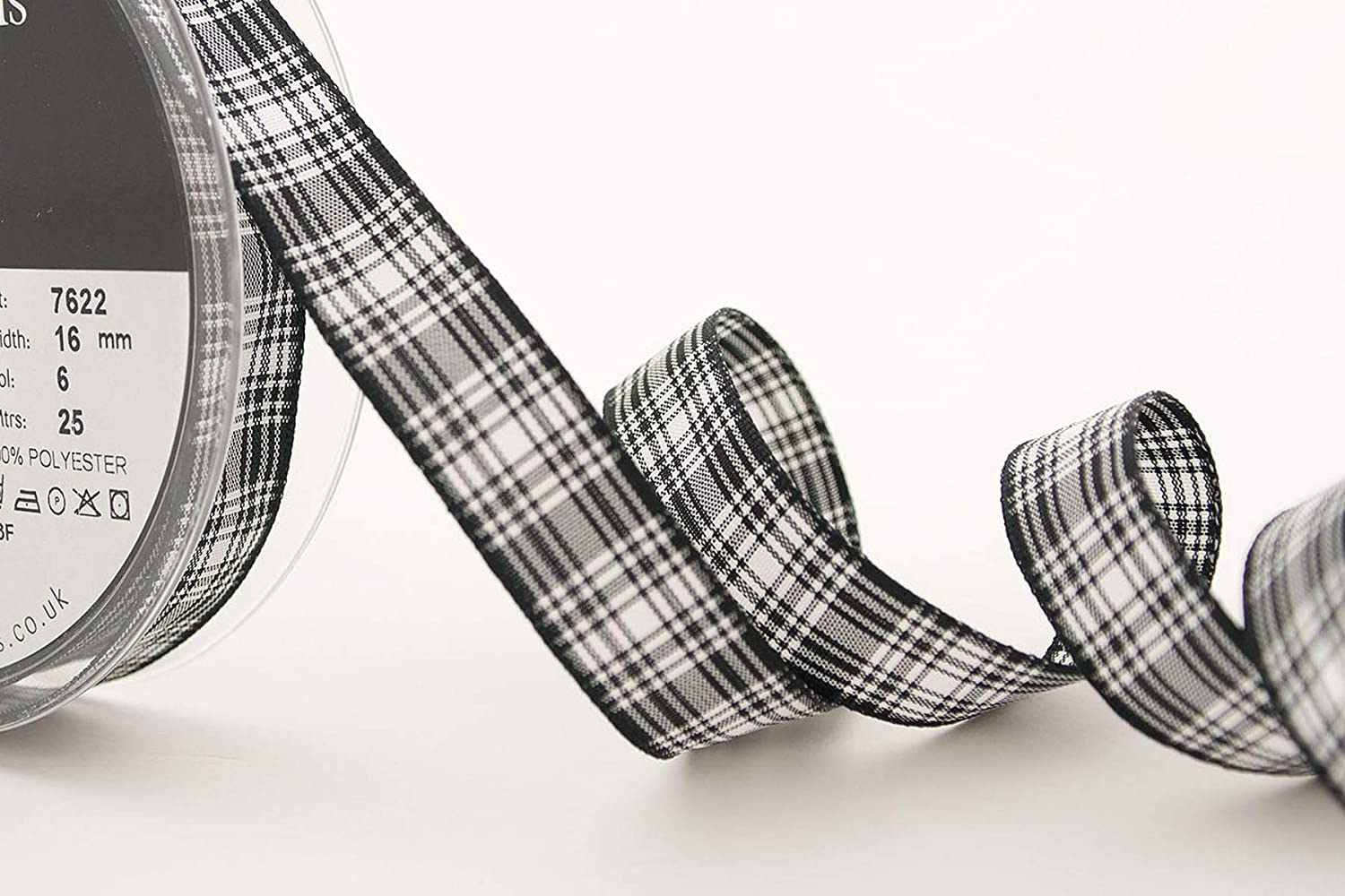 Berisfords 7622 Traditional Menzies tartan ribbon, Black, 25 m x 16 mm - Image 2