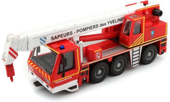Bburago Maisto France 32010 Fire Engine Skull 1:55 Scale