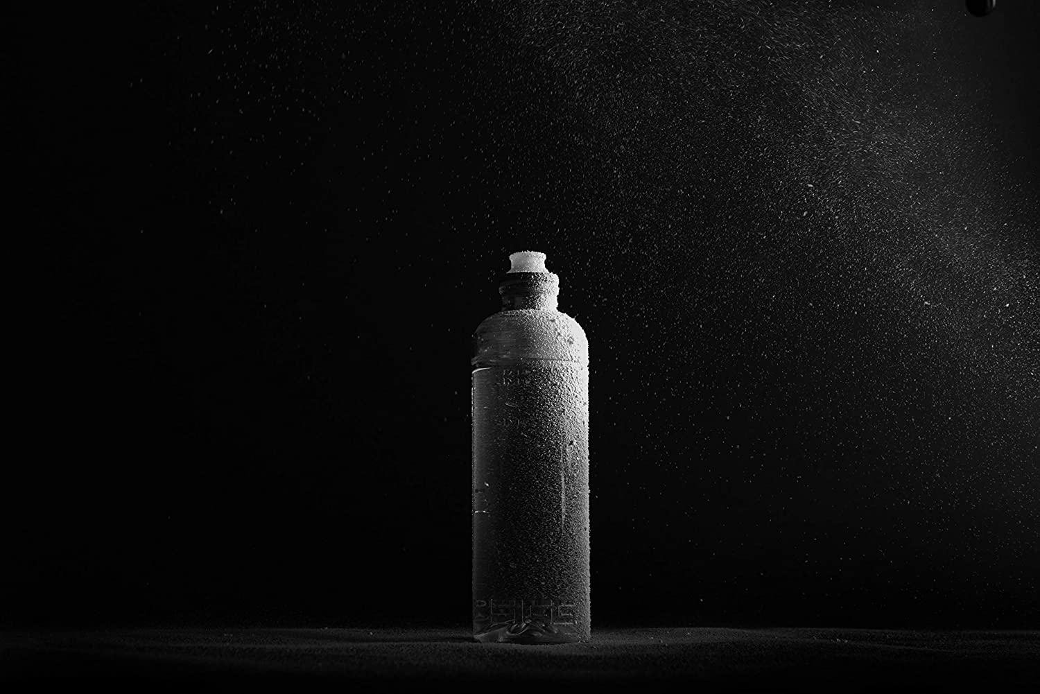 SIGG Feel Water Bottle (0.6 L), Pollutant-Free and Leak-Proof Travel Bottle, Lightweight and Shatterproof Tritan Water Bottle - Image 4