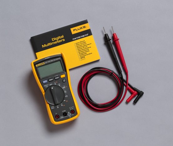 Fluke 117 Digital Multimeter LCD, 6000 counts CAT III 600 V - Image 2
