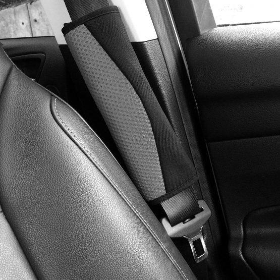 Sakura SS5322 Seat Belt Pads, Universal Fit, Set Of 2 - Carnaby Blue/black - Image 4