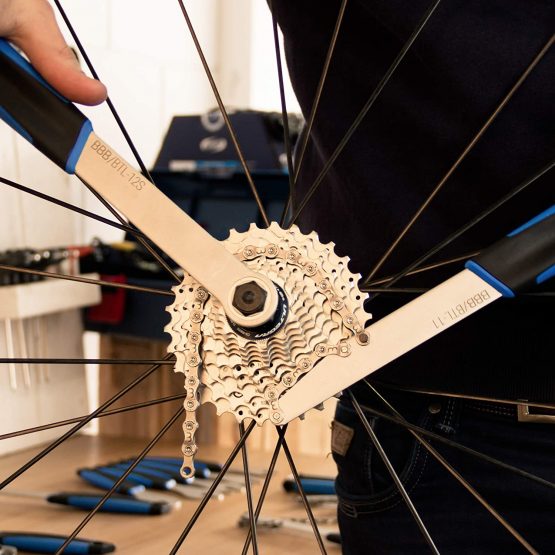 BBB Cycling Turntable Bike Sprocket Remover/Chain Whip Tool 7, 8, 9, 10, 11-Speeds BTL-11 - Image 3