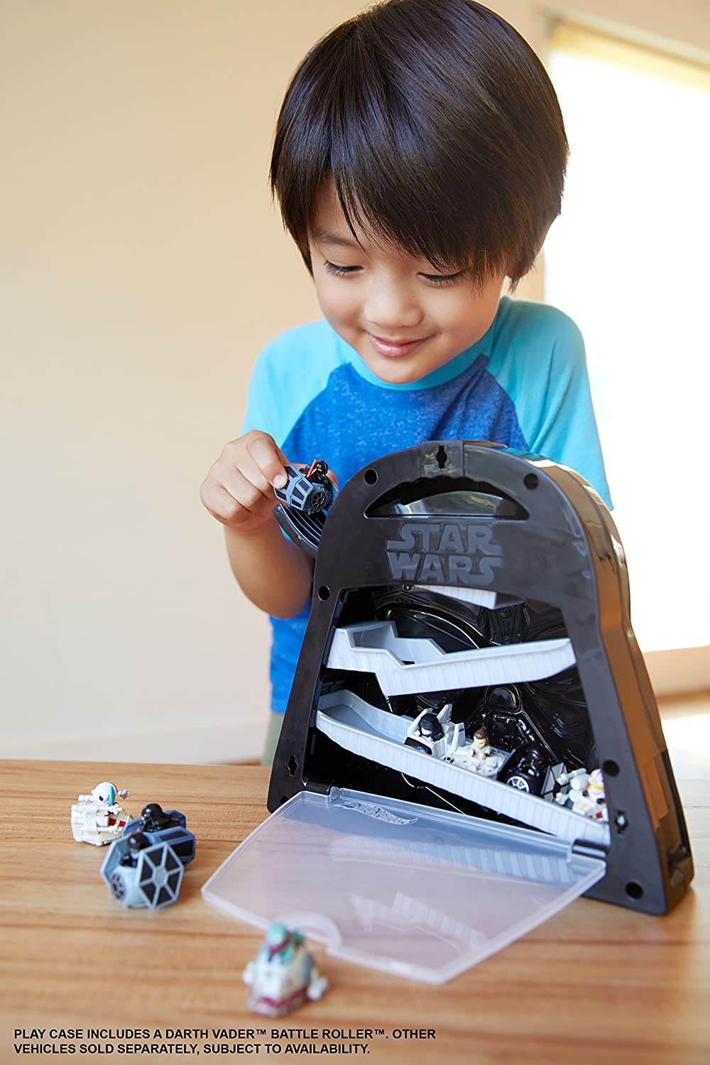 Hot Wheels Star Wars Darth Vader Play Case - Image 4