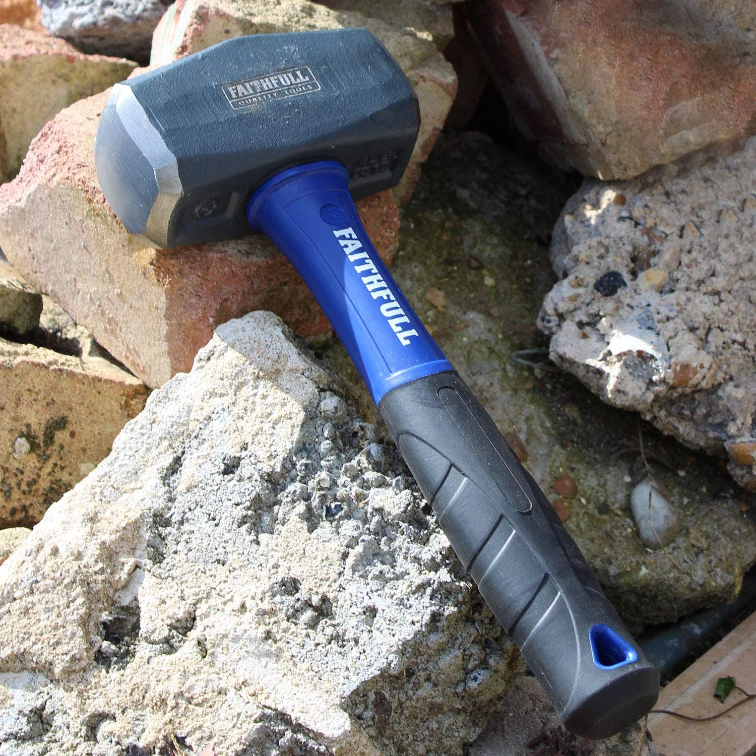 Faithfull FAIFG4 4lb Club Hammer with Fibreglass Handle 1.8kg (4lb), Blue, Fibreglass 1.8kg (4lb) - Image 4