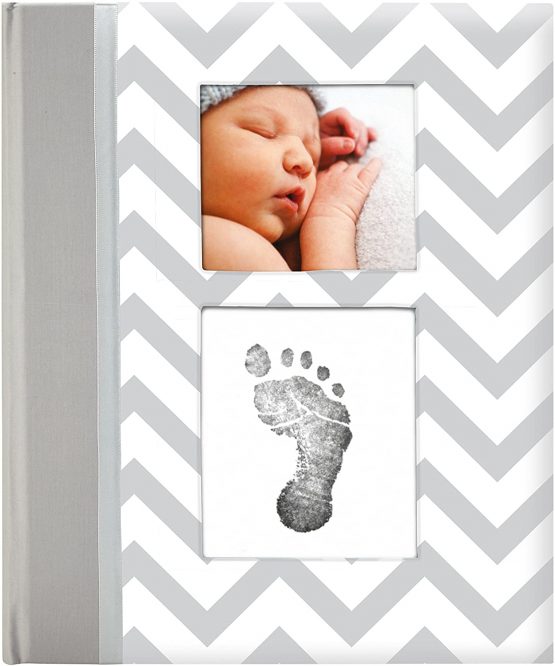 Pearhead P62212 Chevron Baby Memory Book with Clean Touch Ink Pad, Spanish Version, Grey - Image 2