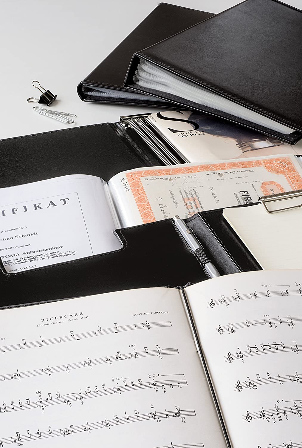 LEUCHTTURM1917 (339269) Music Portfolio DIN A4, Synthetic Leather, Without Elastic Strap, black, 265 x 335 mm - Image 3
