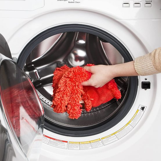 OXO Good Grips Microfibre Under Appliance Duster Refill - Image 4