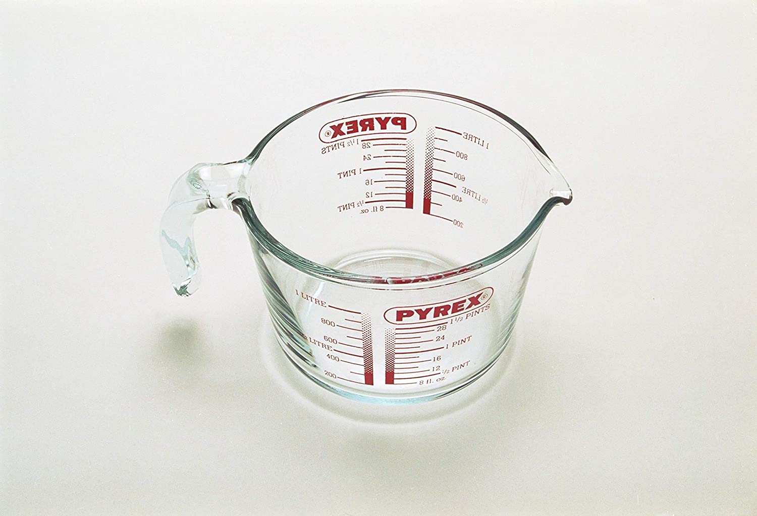 Pyrex Glass Measuring Jug, 1L, Transparent, 1 Litre - Image 2
