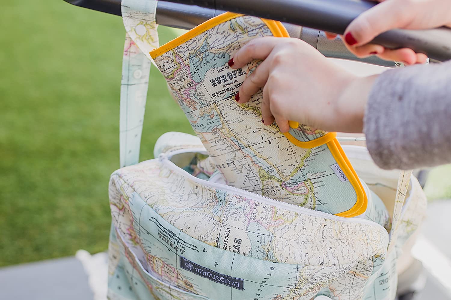 Mimuselina Baby Document Holder with Transparent Pockets, World Map - Image 4