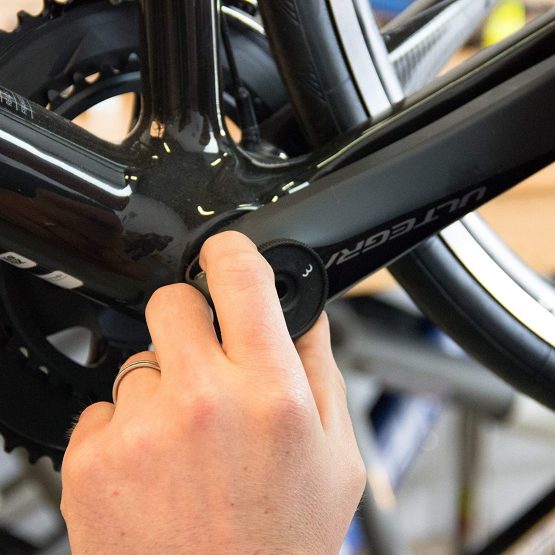 BBB Cycling GripBracket Bottom Bracket Tool for Bikes Shimano and Campagnolo 33cm BTL-27L Grip - Image 3