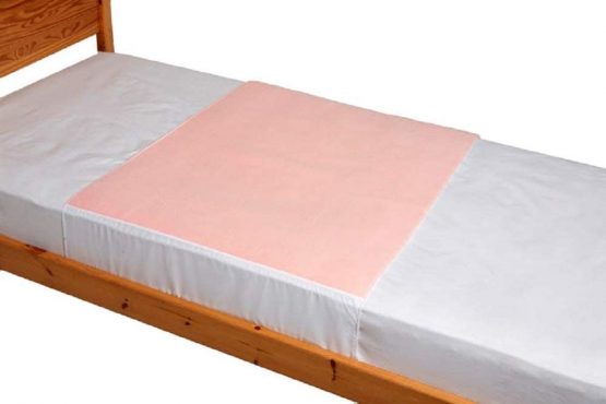 ComfortCare Children's, Toilet Training Sleep Mat, Medium 90 x 90 cms,with Tucks - Image 2
