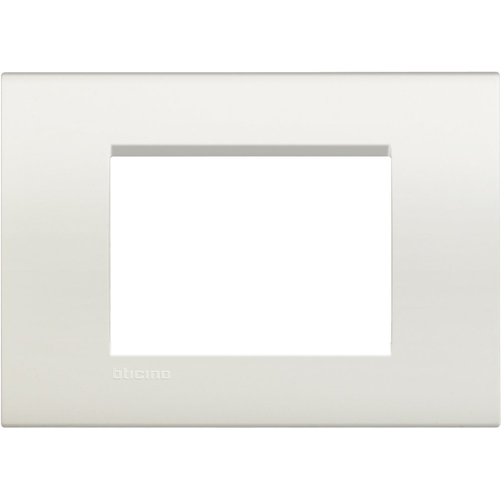BTicino Livingloght Plate 3 Modules, Rectangular shape, pack of 1, Opaque White, 5 Piece