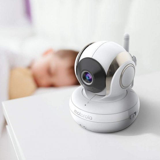 Motorola MBP30A Video Baby Monitor with 3" Handheld Parent Unit and Remote Pan Scan - Image 4