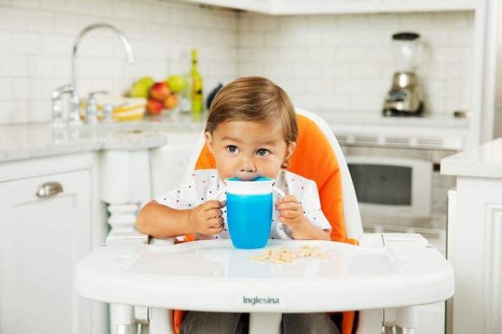 Munchkin Miracle 360 Degree Trainer Cup, 7 oz/207 ml, Blue - Image 4