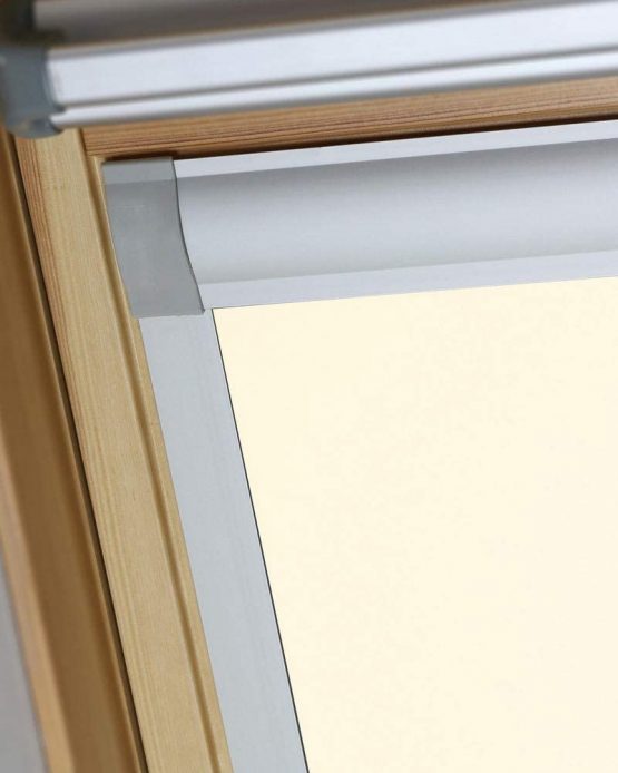 Bloc Skylight Blind 8(94/118) for Fakro Roof Windows Blockout, Cream - Image 4