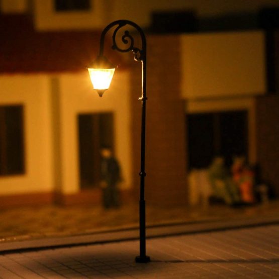 Evemodel LYM57 10pcs Model Train 1:87 Single Head Street Lights HO Scale Lamp Post LEDs NEW Miniature Warm White - Image 2