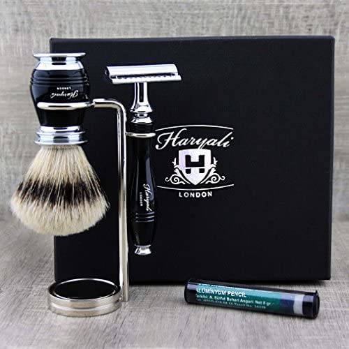 Black Colour 3 Pieces Shaving Kit For Men's. The set Comes with Sliver Tip Badger Hair, 3 pieces-De