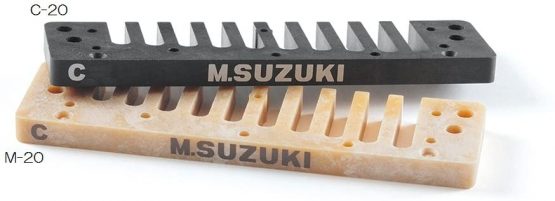 Suzuki Olive Diatonic Harmonica in the key of C - Image 4