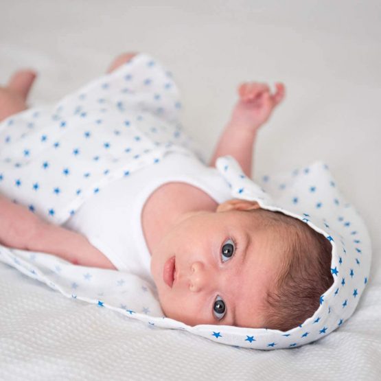 Lovjoy 100% Cotton Muslin Squares - Pack of 6 (Little Stars Blue) 70 x 70 cm - Image 4