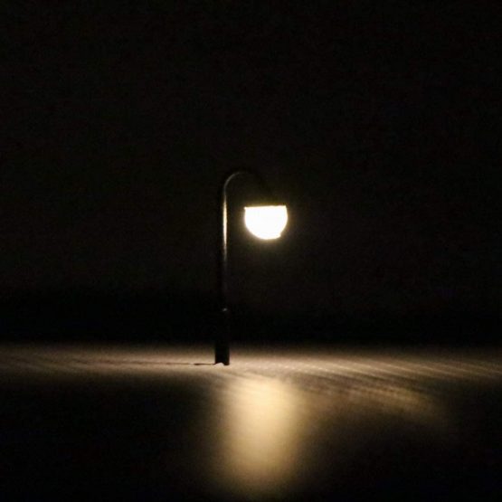 Evemodel LYM23 10pcs Model Railway Train Lamp Post Street Lights Z Scale LEDs NEW Building Layout - Image 3