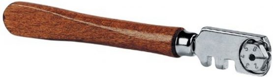 Stanley 0-14-040" Traditional Glass Cutter, Silver/Brown